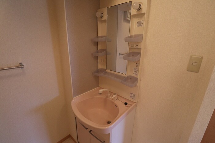 物件内観写真11　(洗面)