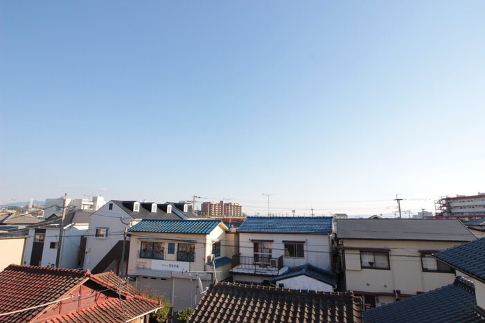 物件内観写真22　(室内からの展望)