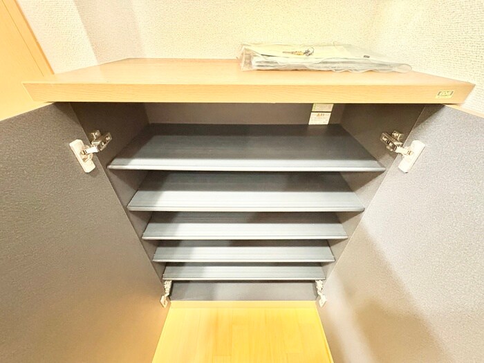 物件内観写真16　(靴箱)