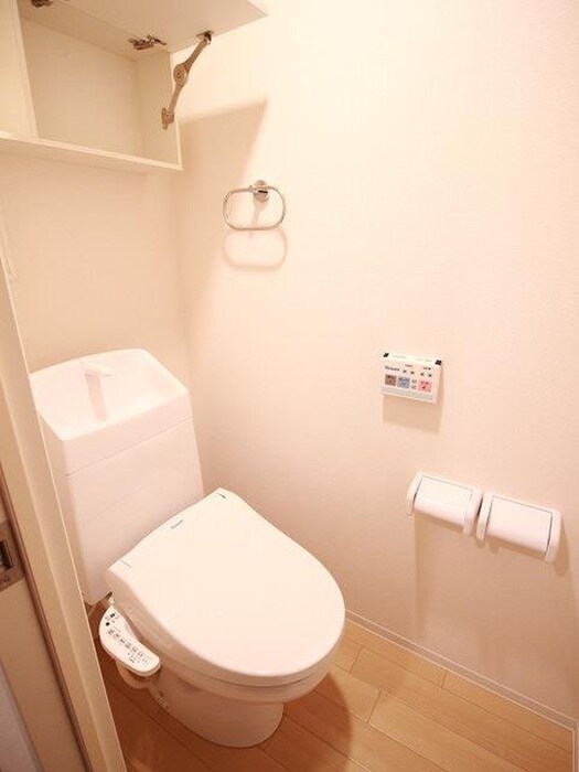 物件内観写真10　(トイレ)