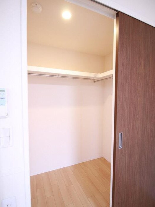 物件内観写真14　(収納)