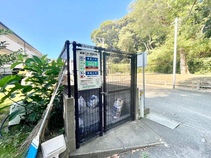 物件外観写真4　(建物設備)