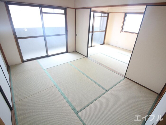 物件内観写真9　(居室)