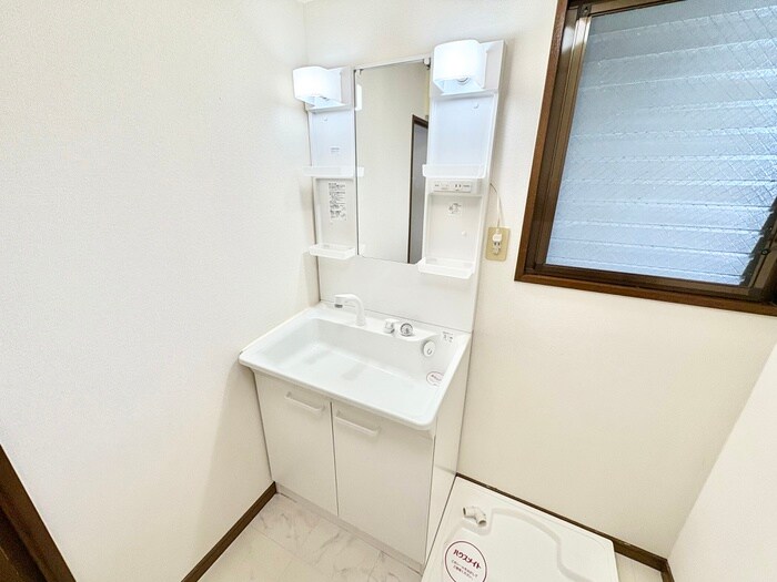 物件内観写真12　(洗面)