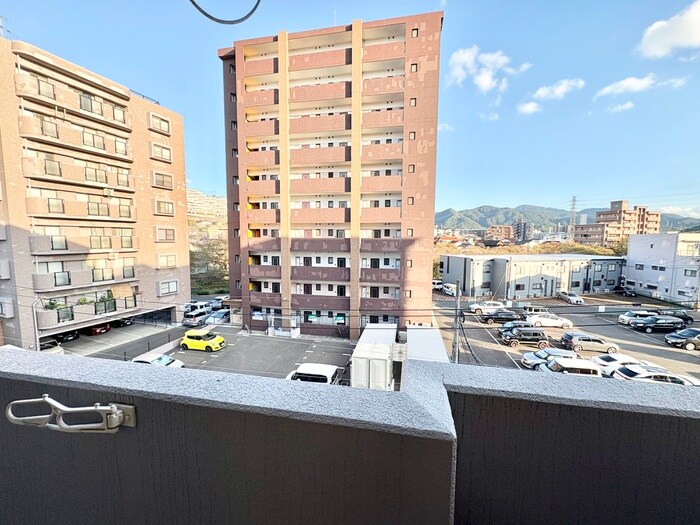 物件内観写真15　(室内からの展望)