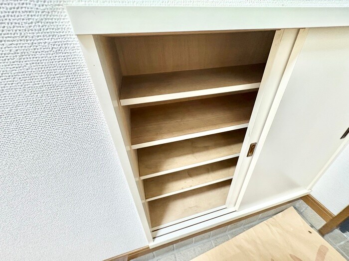 物件内観写真17　(靴箱)