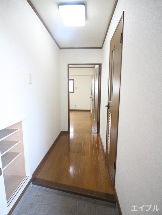 物件内観写真17　(玄関)