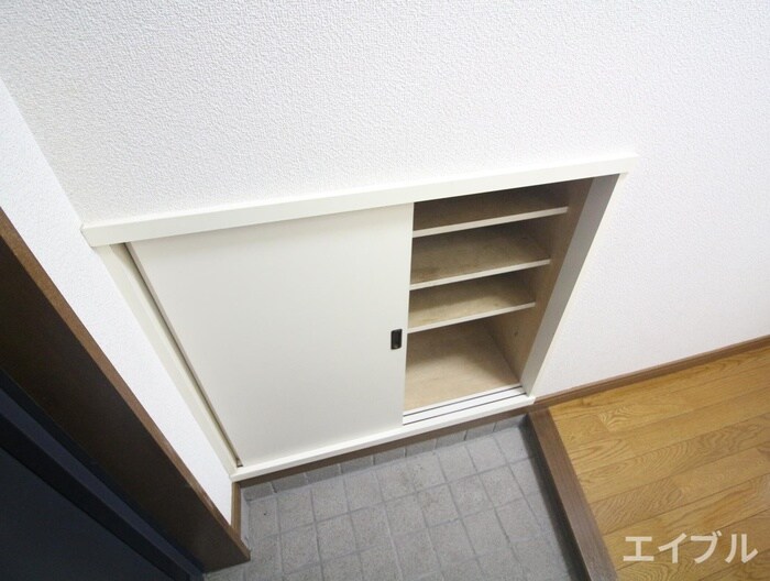 物件内観写真18　(靴箱)