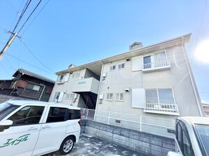 ハイツホ－プウェル外観写真