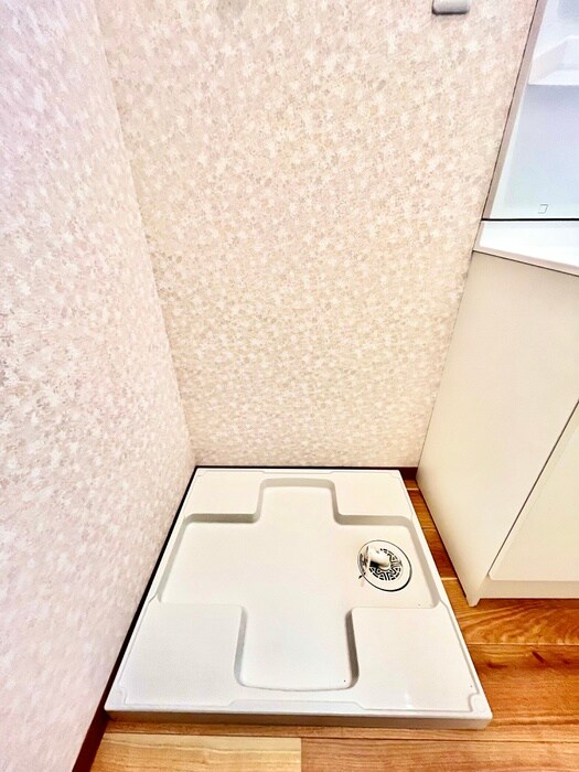 物件内観写真14　(洗濯機置場)