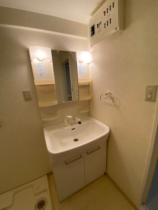 物件内観写真12　(洗面)