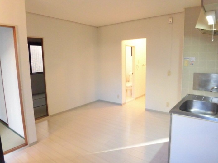 物件内観写真5　(居室)