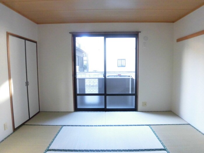 物件内観写真13　(居室)