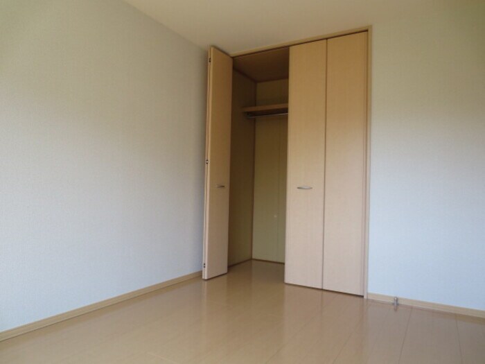 物件内観写真5　(収納)