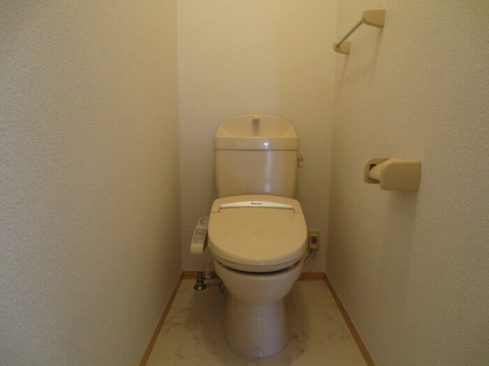 物件内観写真7　(トイレ)