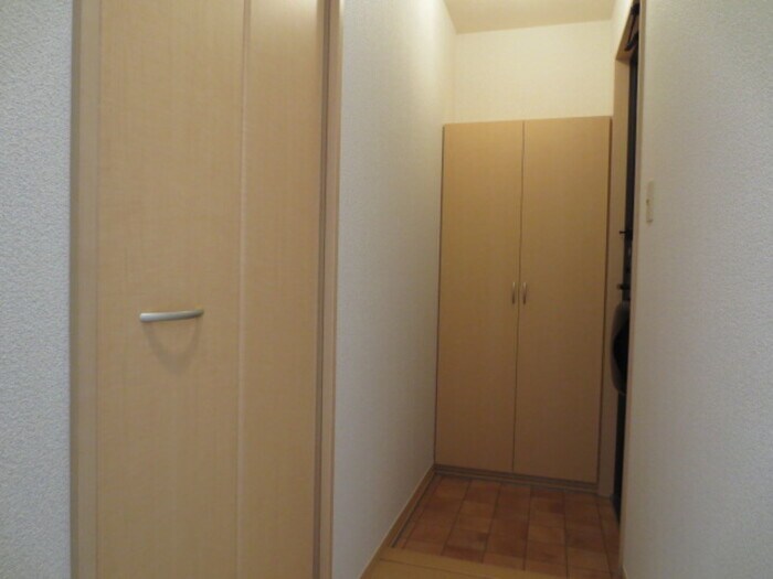 物件内観写真8　(靴箱)