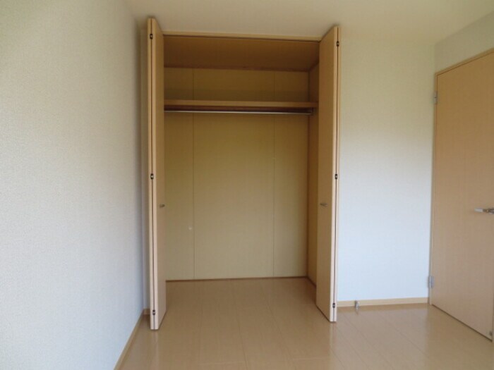 物件内観写真10　(収納)