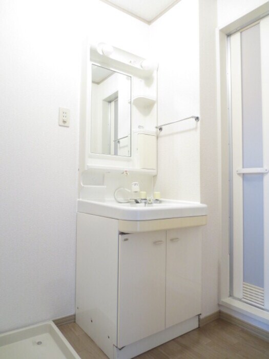 物件内観写真8　(洗面)