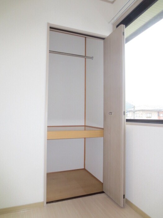 物件内観写真10　(収納)