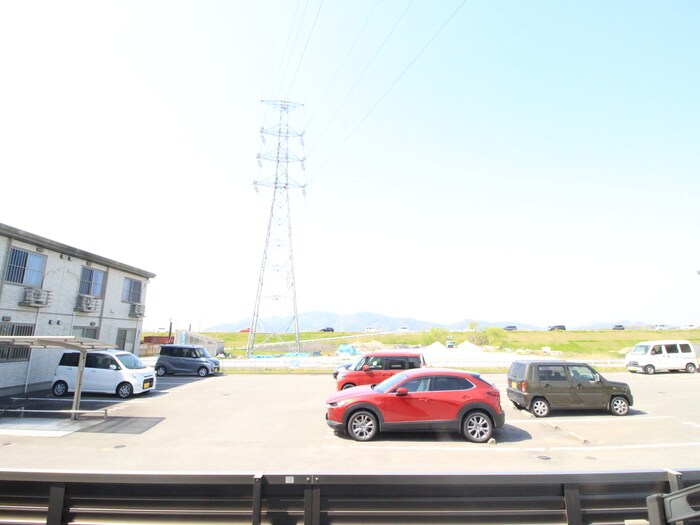 物件内観写真12　(室内からの展望)