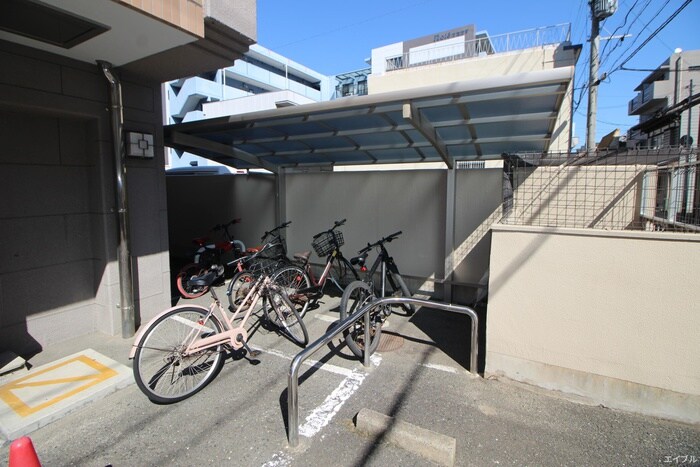 物件外観写真6　(駐輪場)