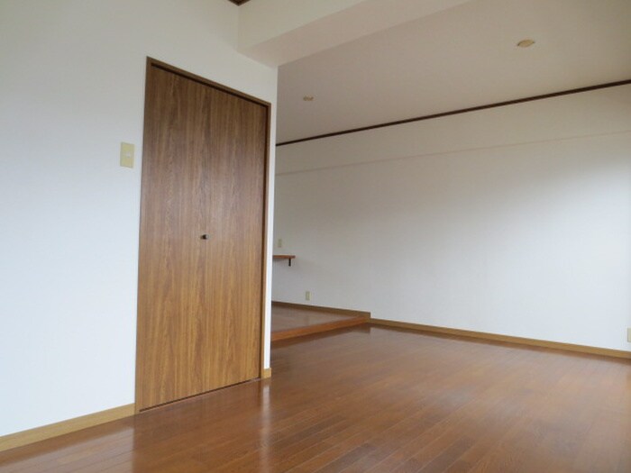 物件内観写真16　(居室)