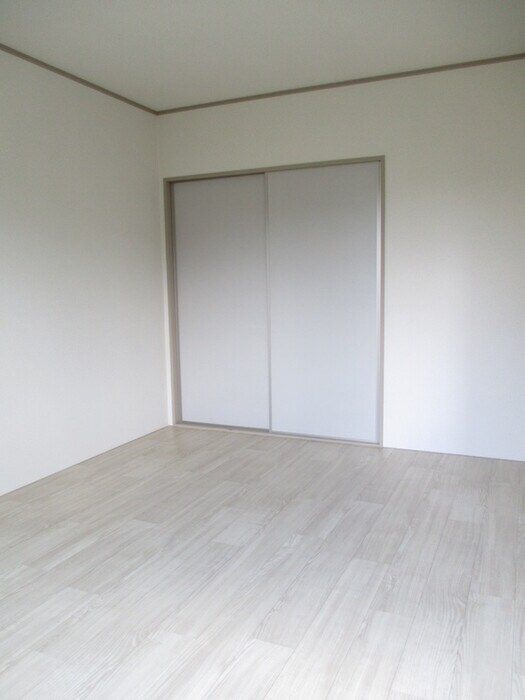 物件内観写真6　(居室)