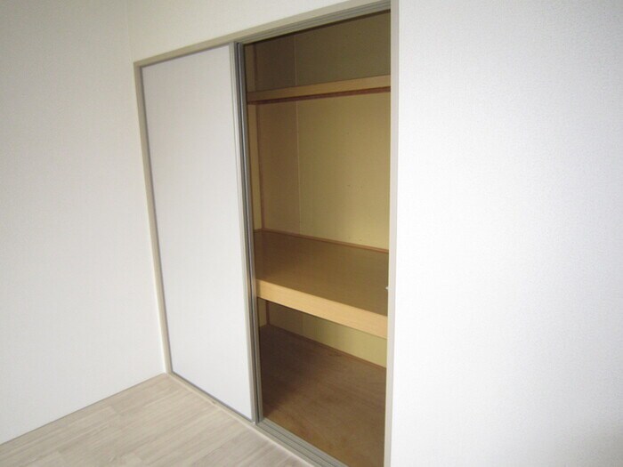 物件内観写真9　(収納)