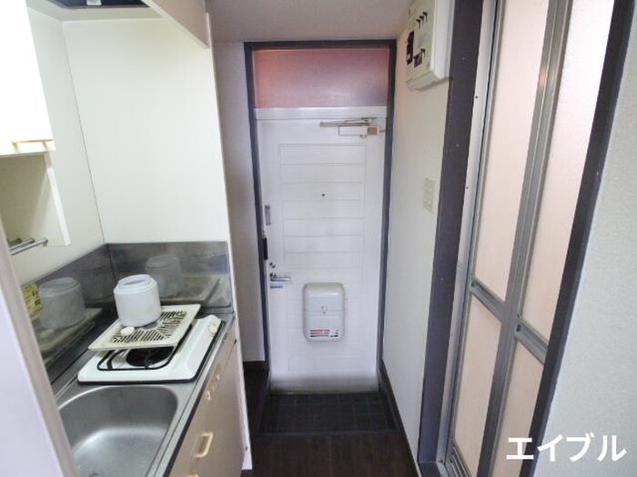 物件内観写真15　(玄関)