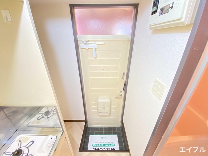物件内観写真15　(玄関)