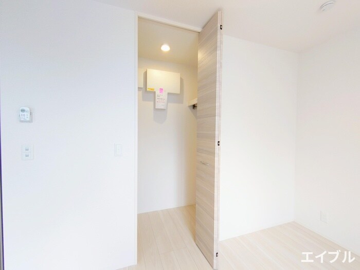 物件内観写真13　(収納)