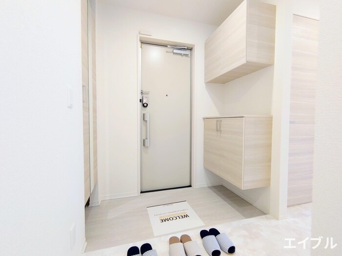 物件内観写真14　(玄関)