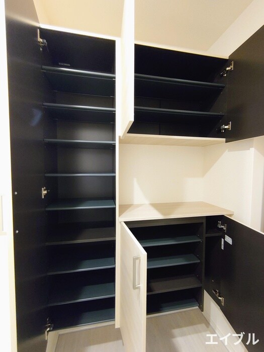 物件内観写真15　(靴箱)