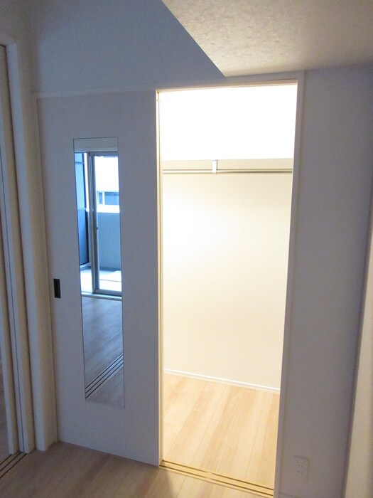 物件内観写真10　(収納)