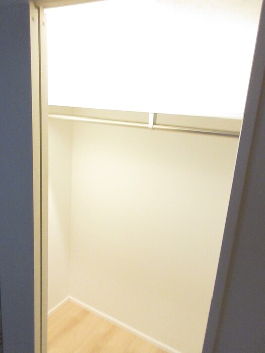 物件内観写真11　(収納)
