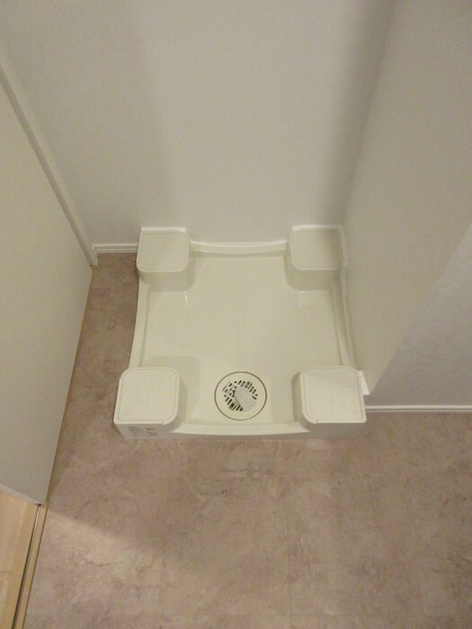 物件内観写真17　(洗濯機置場)