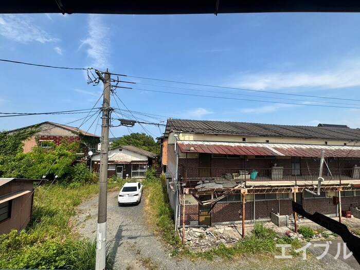 物件内観写真12　(玄関)