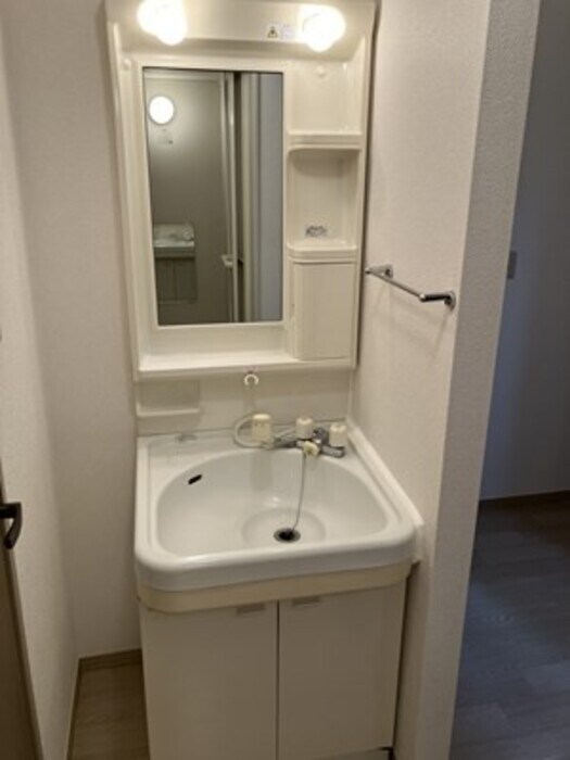 物件内観写真11　(洗面)