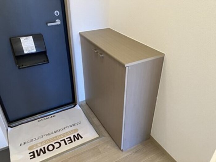 物件内観写真14　(玄関)