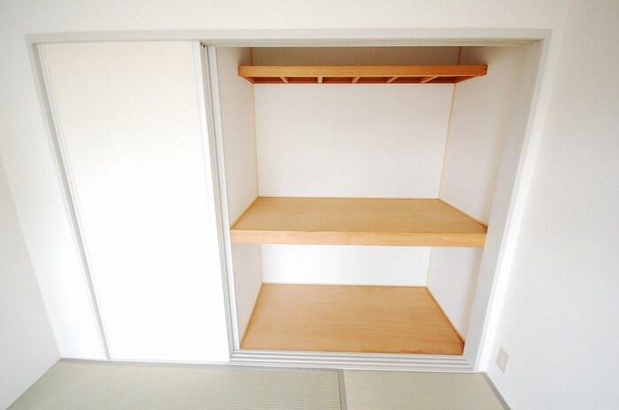 物件内観写真6　(収納)