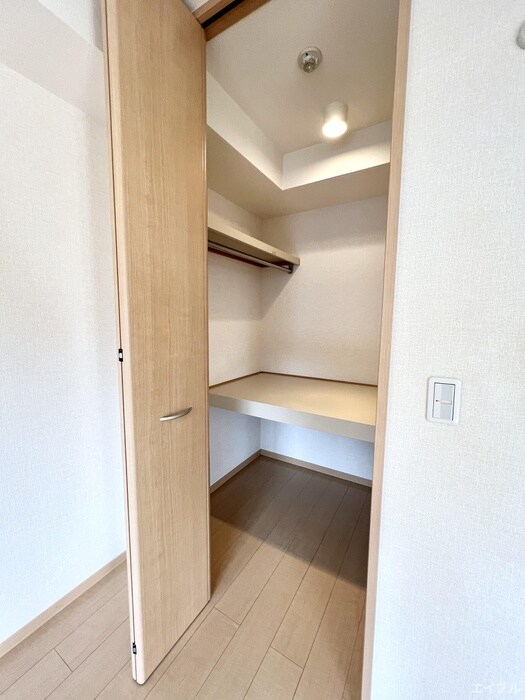 物件内観写真9　(収納)