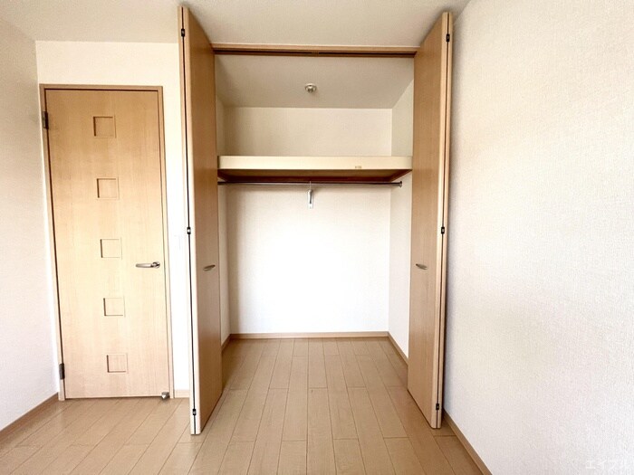 物件内観写真18　(収納)