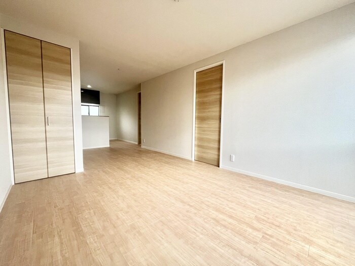 物件内観写真2　(居室)