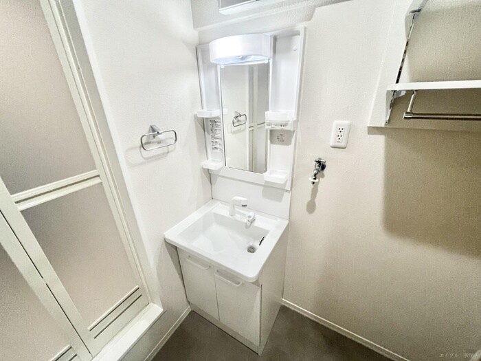 物件内観写真6　(洗面)