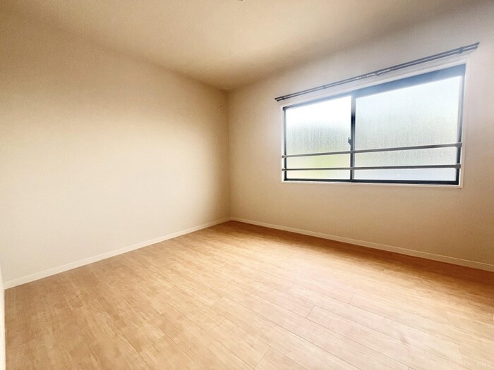 物件内観写真10　(内観写真)