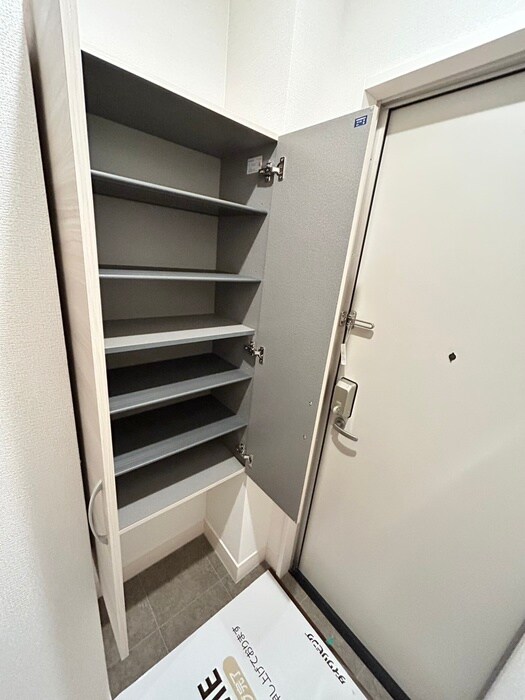 物件内観写真13　(靴箱)
