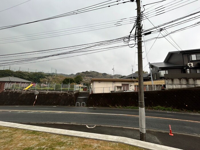 物件内観写真16　(室内からの展望)