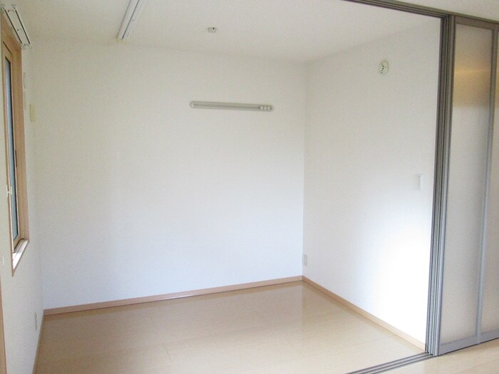 物件内観写真6　(居室)