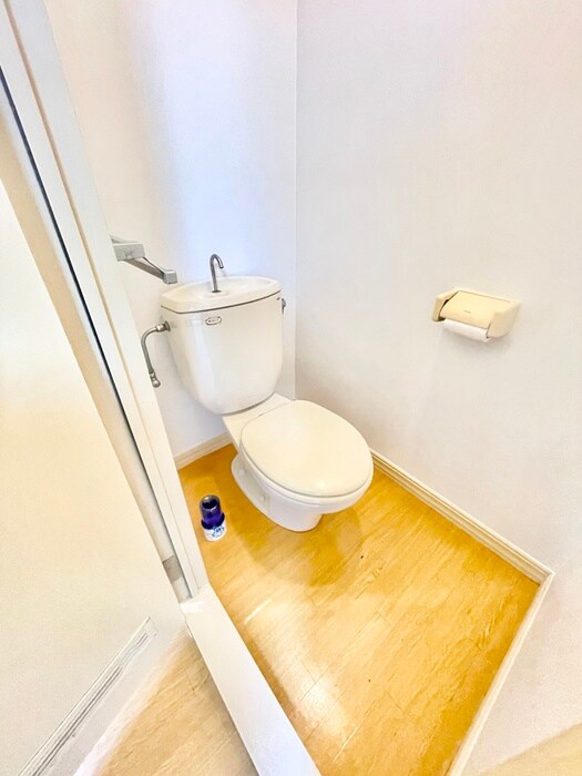 物件内観写真8　(トイレ)