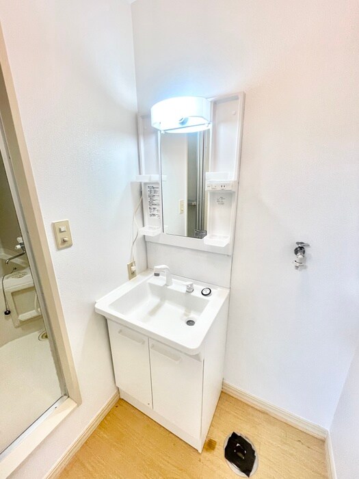 物件内観写真9　(洗面)